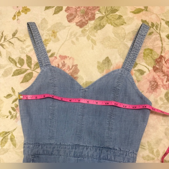 Alice + Olivia Linen Cristal Wide Leg Jumpsuit in Light Chambry - Picture 8 of 16